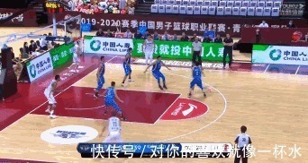 国手|年薪300万空位3分投出3不沾,彻底被弃用!29岁男篮前国手废了