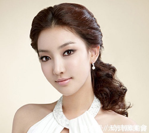 提亮|女孩子的皮肤想要变美变白,值得注意的三大要素