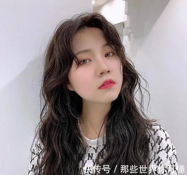 打理 今天给大家分享20款烫发免打理的发型!