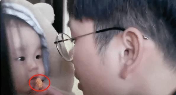 兄弟姐妹|“最强大舅舅团”来了,8个舅舅只有1个外甥女,网友直呼不敢娶