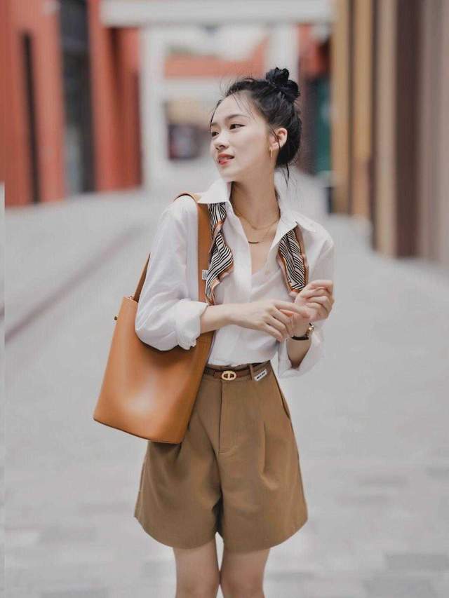 大妈感|穿衣如何摆脱大妈感,取决于这几个搭配方法,照着穿也很高级时髦