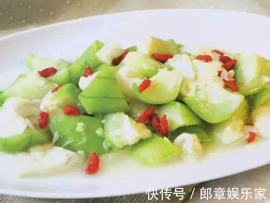 家常|拍黄瓜，卧鸡蛋，竹笙丝瓜这几道菜的家常做法