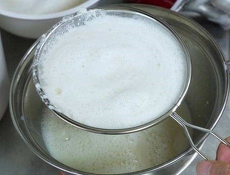 豆腐脑别再买了，准备一把黄豆，不用石膏不用卤水，教你详细做法