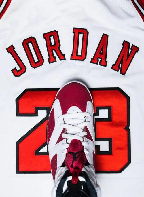 要被 Jordan 榨干了！今年第一双“出必入 AJ”开箱上脚！网友：爷青回！