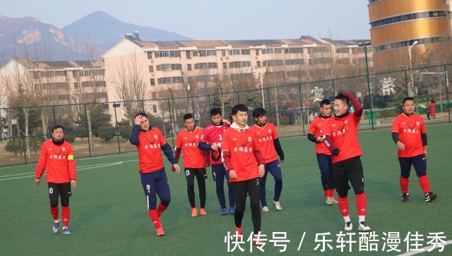 贺岁杯|泰山队功勋球员闪耀泰安业余足球赛场,梅开二度带队5比4夺冠