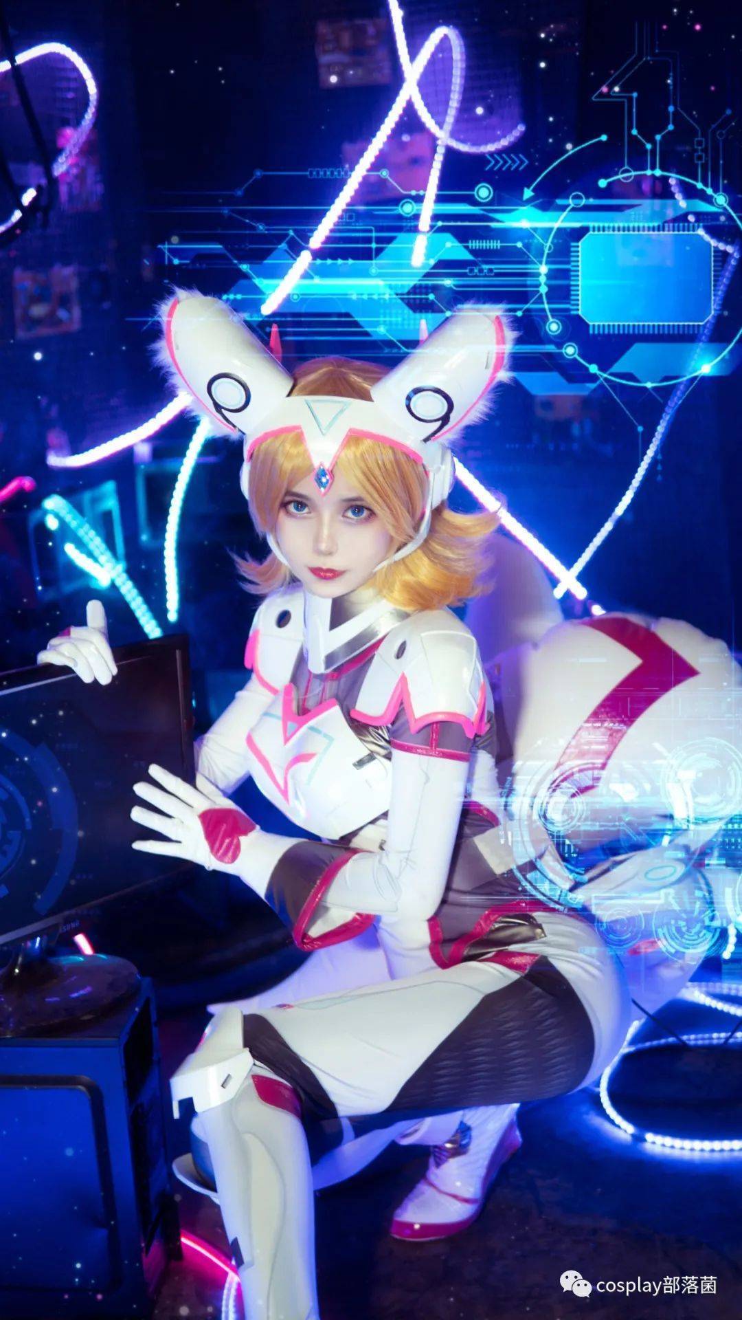 洛城雪|cos:王者荣耀AI助手妲己cos正片@洛城雪