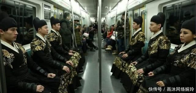 上吊|崇祯帝被逼上吊,忠心耿耿的15万锦衣卫,当时在干什么?