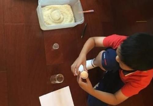 妈妈|“老师让带1万颗豆”, 妈妈陪娃数到半夜,质问老师反遭“打脸”