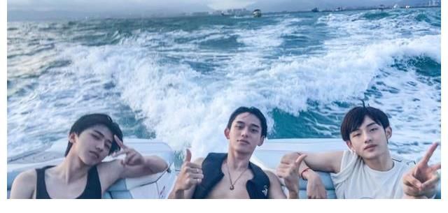 蔡徐坤|跑男全员做奔跑动作,郑恺有气势梦回小猎豹,唯独蔡徐坤不一样