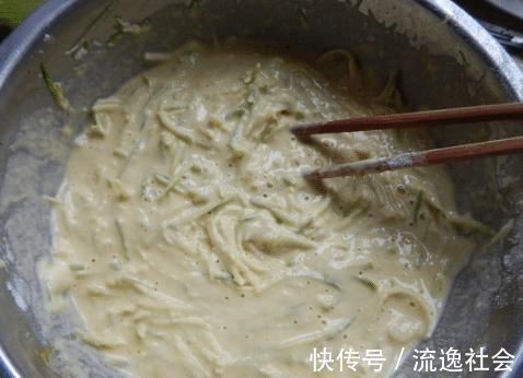 鸡蛋|两个鸡蛋、一根萝卜,8分钟搞定早餐!简单又好吃,适合上班族!