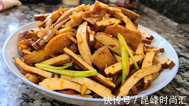 下饭|炒香干,又香又下饭的家常菜,简单好吃,成本才20块