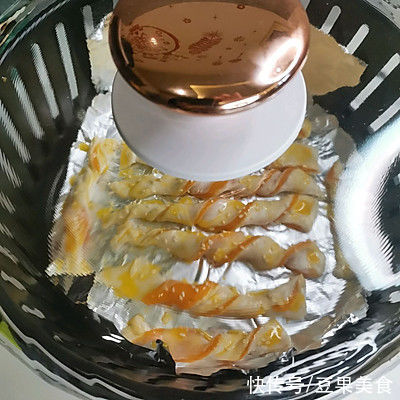 空气炸锅菜谱第二弹?芝士扭扭酥的懒人做法一样美味