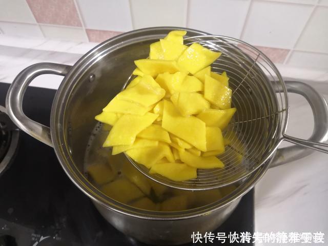 早餐这样做,有菜有蛋有主食,营养多味道香,一上午都不饿