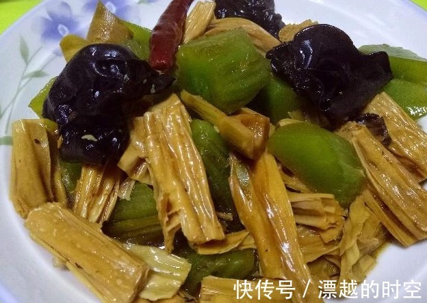 过节必备的几道菜，营养丰富，做法简单，全家都非常喜欢！