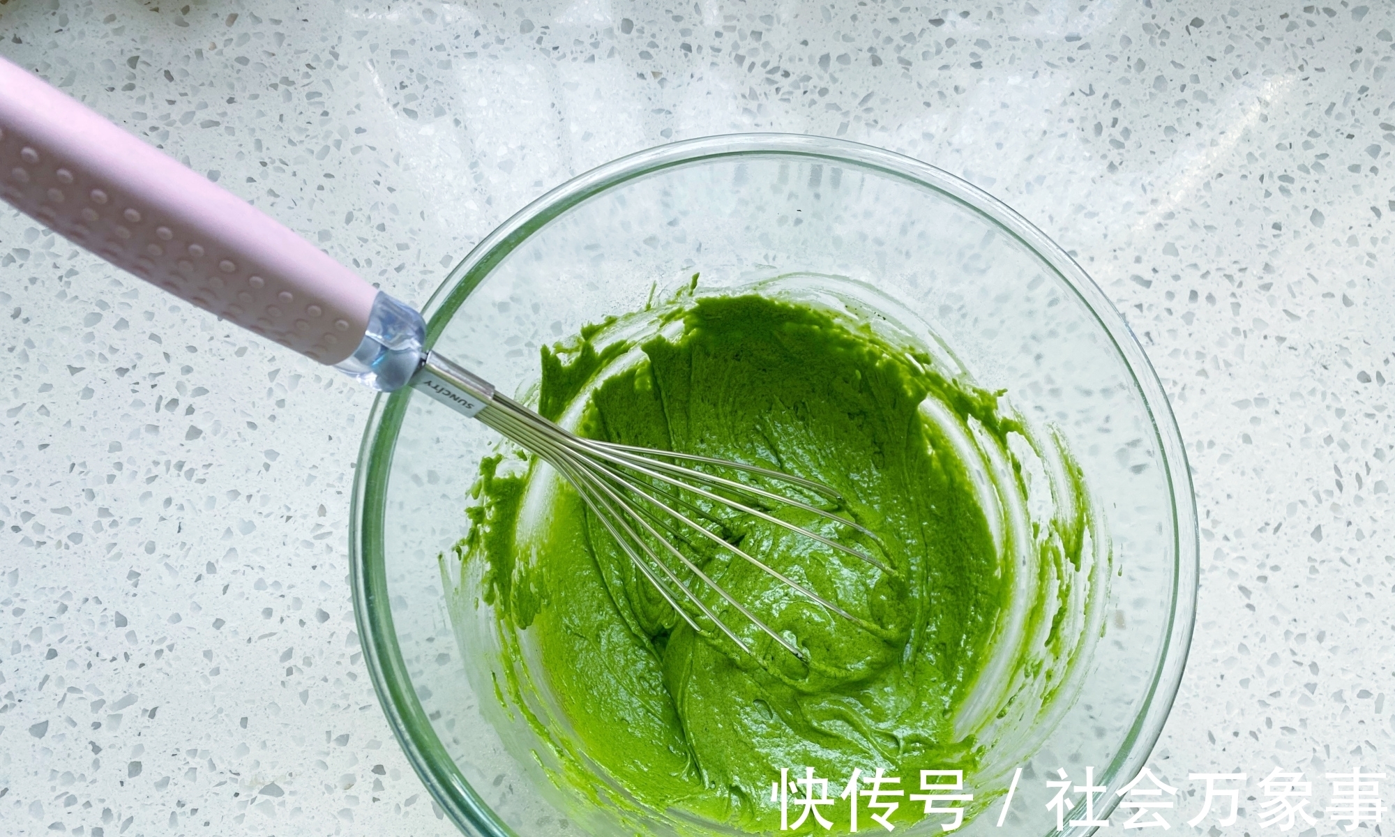 蛋白霜|蛋糕此做法太好吃了,我家一周吃五次,卷一卷细腻柔软又美味