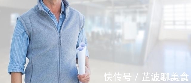 气质|每天坚持靠墙站10分钟,一个月后,身体会发生这5个“变化”