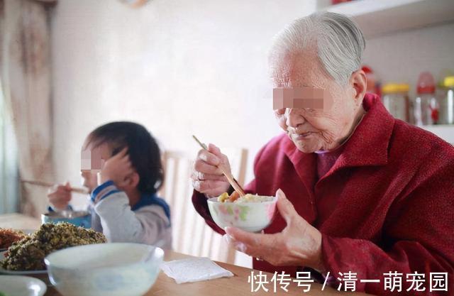 姓氏|我国首批“随母姓”孩子已成年,面临3大现实问题,网友:瞎折腾