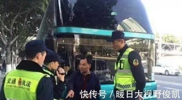 一行业|在CBA拿下4次总冠军，退役成一名交警，拥篮球宝贝妻子