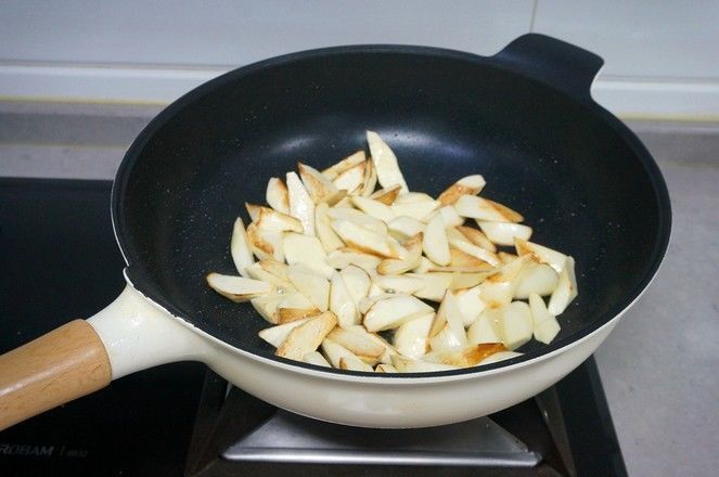 这菜比肉还贵,常吃补钙、强筋骨,就算家里再穷也要常给孩子吃