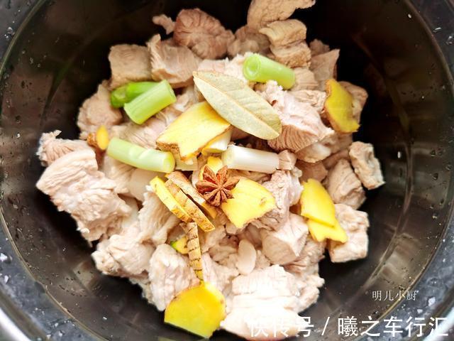 腌渍|夏天嘴馋就吃这肉,十几分钟上桌,软烂好吃不油腻,用来拌饭真香