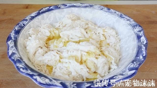 早餐饼|早起半小时给家人做盘早餐饼，做法简单，外酥里嫩口感劲道