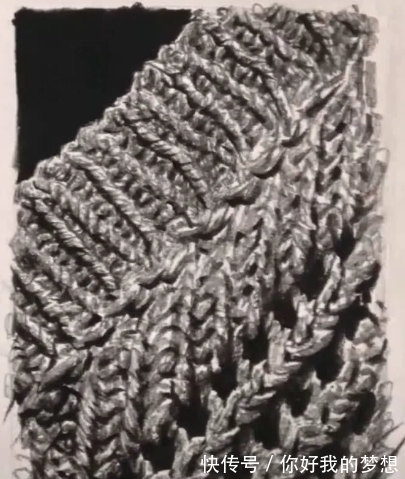 稻草#本以美术生画稻草，看到成品出炉后，网友：给自己添新衣？