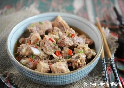 下饭|常给家人做的菜,香气四溢解馋下饭,可补肾养血,滋阴润燥利二便