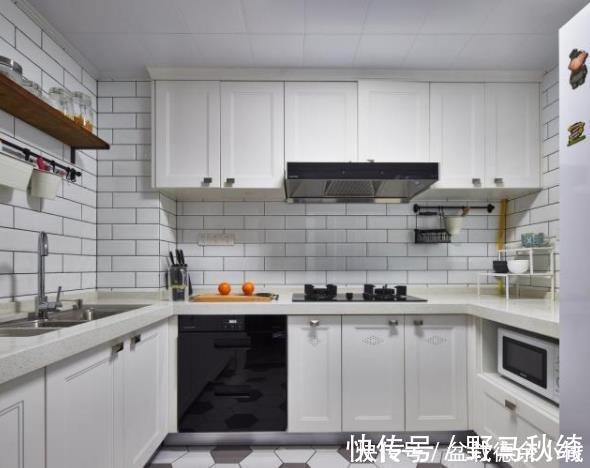 接缝|装修时,最机智的决定就是没听“专业人士”的建议,才拯救小厨房