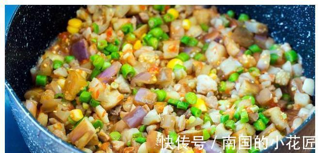 卤汁|茄子和面条一起做，原来这么好吃，比炸酱面还过瘾，每次都光盘！