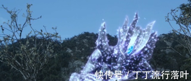 初代·|《奥特曼》初代和赛罗被新生代借力量借到虚脱为何他们渴望被人借力量