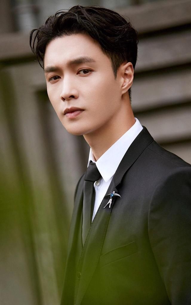 《向往的生活5》官宣定档，除了四位常驻外，还有“顶流”界的他