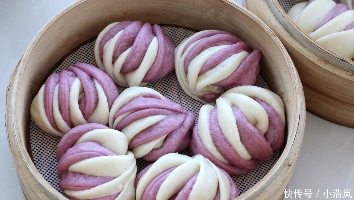 无需任何技巧就能做出双色花卷，层次分明、暄软香甜，漂亮极了！