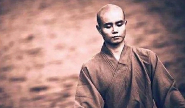 孟非|樂嘉從金牌導(dǎo)師到街頭商演,而今遁入空門,背后到底經(jīng)歷了什么?