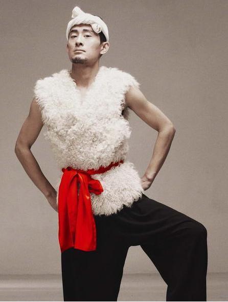 軟飯男|擊敗鳳凰傳奇，草根歌手阿寶翻車后退隱歌壇，現在變成軟飯男？