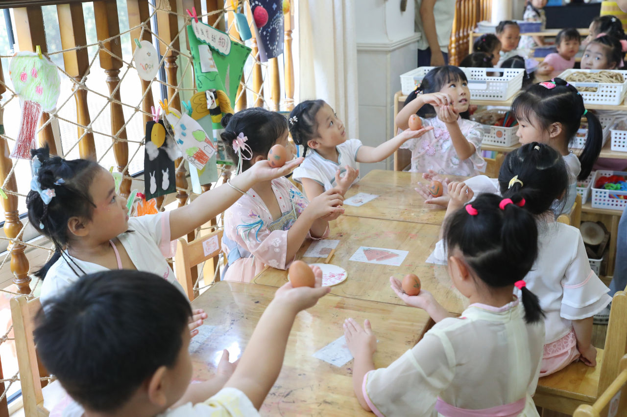 绘蛋&秋分到 蛋儿俏 儿童绘蛋立蛋忙