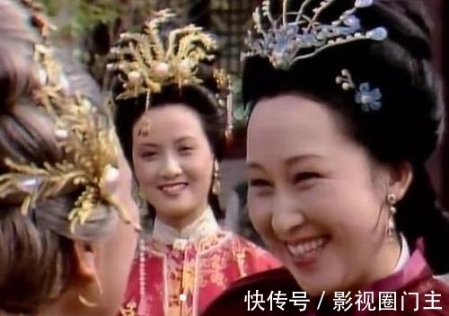 黛玉#红楼梦:黛玉和宝钗进贾府的待遇天差地别!影视剧和原著大不同!