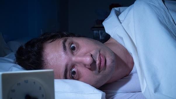 如果长期吸烟的人,在床上有以下一些表现,也许你该考虑戒烟了