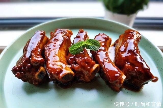 白糖|炒糖色是白糖还是冰糖大厨这样做,多加1步,炒出糖色红亮诱人