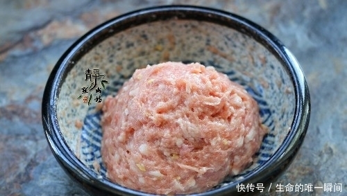 夏天多喝汤,此汤好喝也好做,10块钱就能煮1锅,特别鲜美