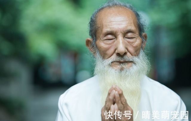 养生|建议:中老年人注意2个“养生黄金期”,一个是睡前,一个是饭后