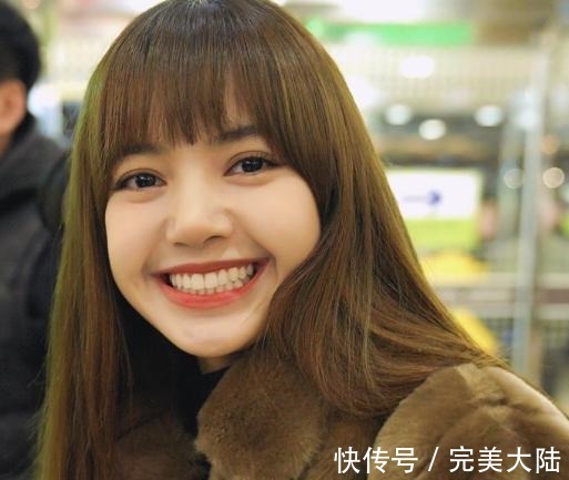 头皮|继“口臭”后，Ella又闻了Jony J的头皮，表情都懒得装