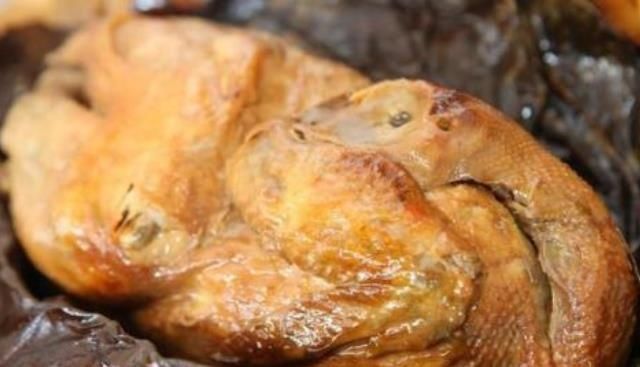 老外|老外模仿我国叫花鸡，我们用泥巴，他们用水泥，2个小时后傻眼了