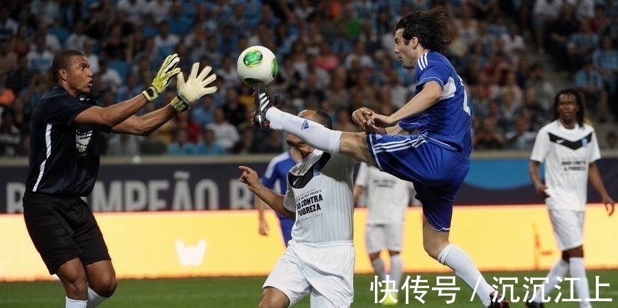 天外飞仙|足坛五大神仙进球:梅西连过五人进球,范佩西锦鲤进球!