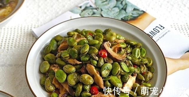 3个朋友来串门,午餐简单做了4菜1汤花了50块钱,网友:太抠门了