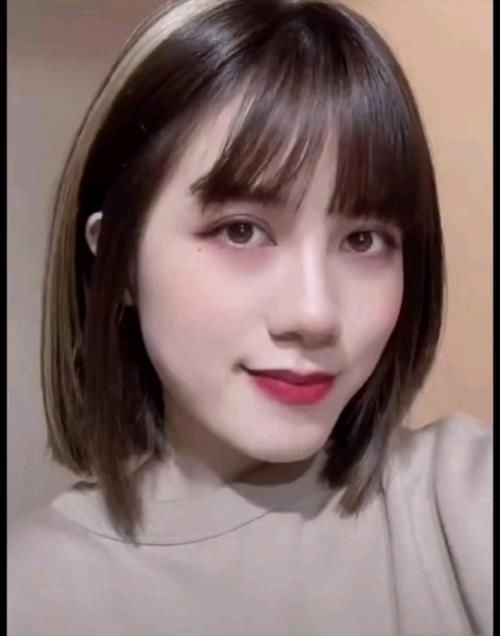 发带染|“挂耳染”过时了，最近流行的是“发带染”，时髦洋气又显脸小！