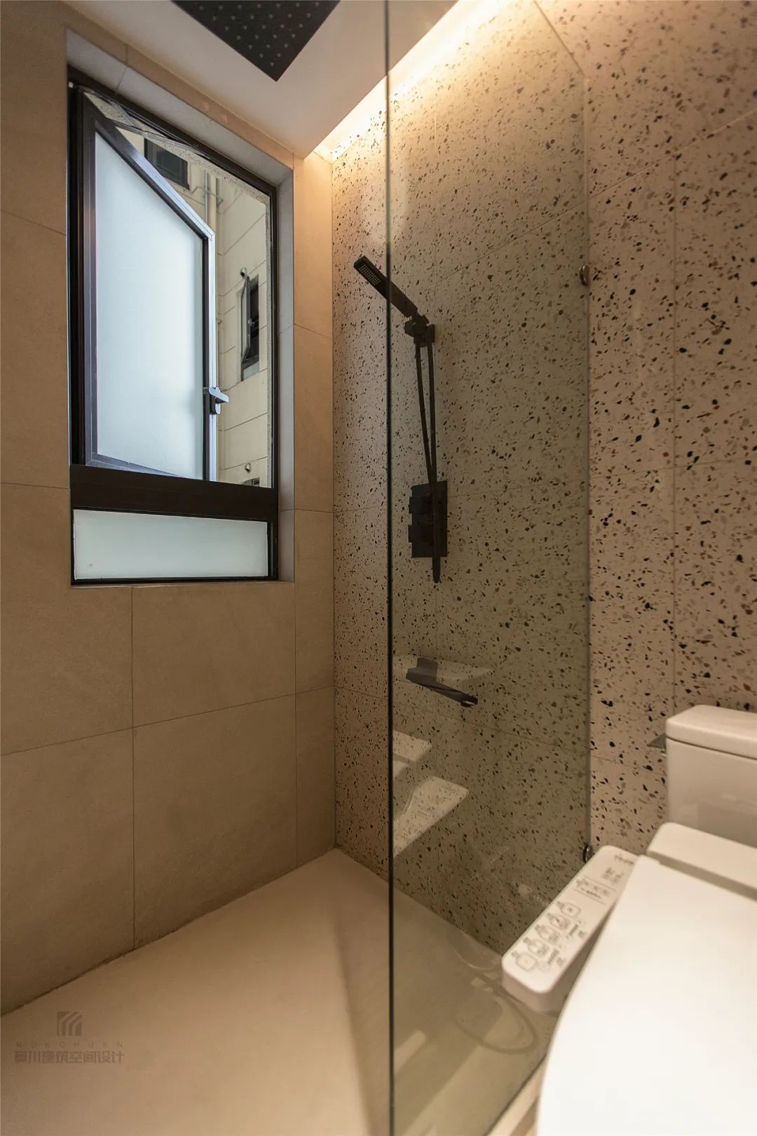 布置|90㎡现代侘寂风，极简的空间，优雅的线条，舒适的软装