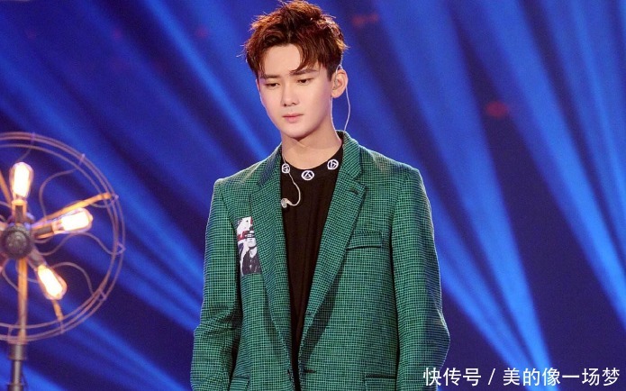 一个月 他曾是《快乐大本营》亲儿子,连上一个月没红,无能为力!