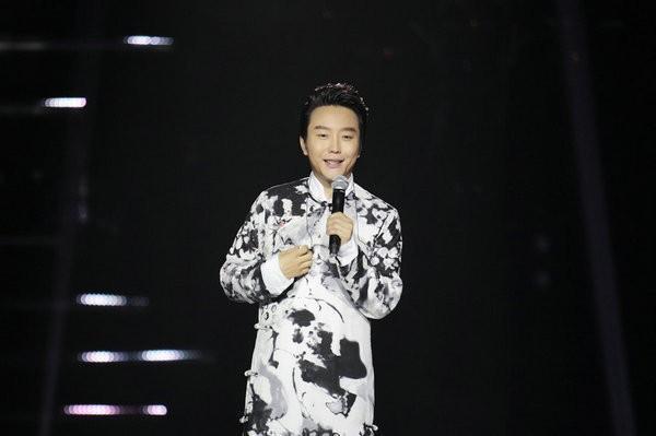 歌舞廳|從乞丐變身“貴妃”,一夜爆紅的國家一級演員,如今突然銷聲匿跡