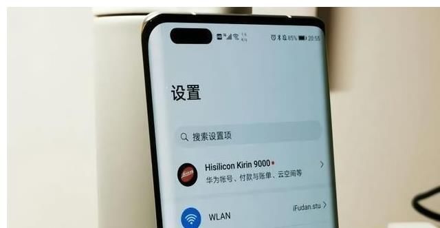 到底|Mate40pro和iPhone12相继“绿屏”，问题到底出在哪？