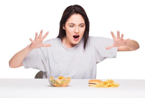 月经量|月经总是提前到来，到底好还是坏？医生：建议40岁后女性提前了解